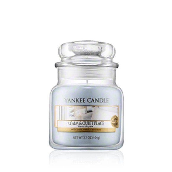 Yankee Candle Small Jar with Lid Single Wick Candle - A Quiet And Calm Place New